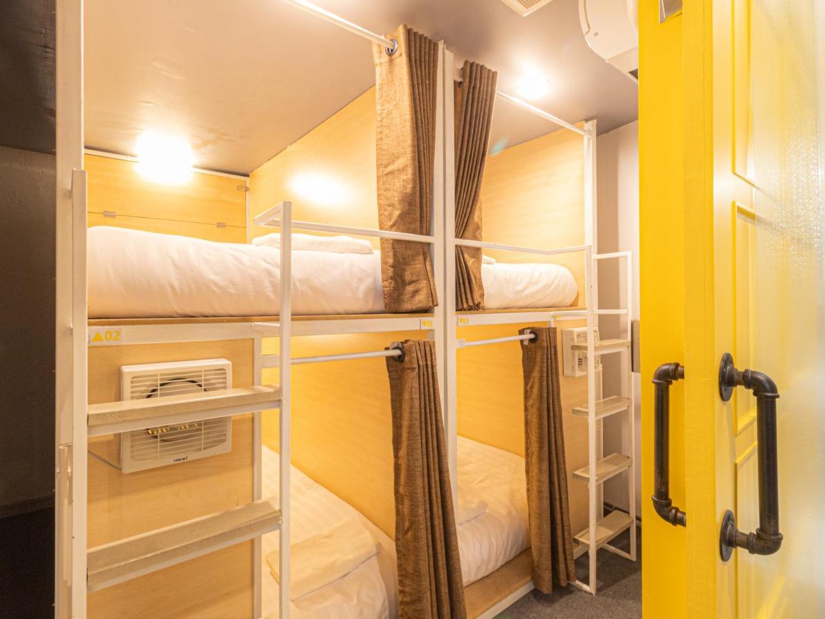 Khao San Social Capsule Hostel Bangkok Kültér fotó
