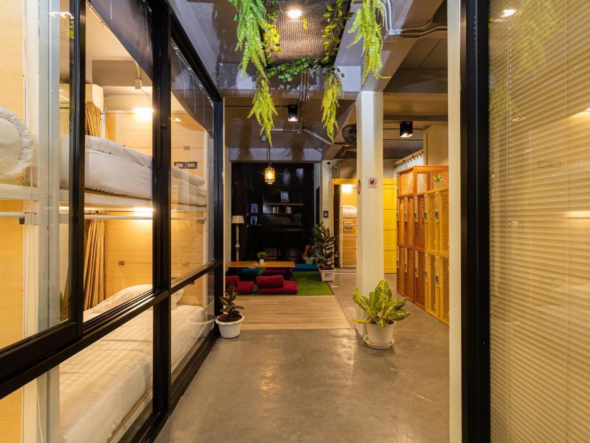 Khao San Social Capsule Hostel Bangkok Kültér fotó