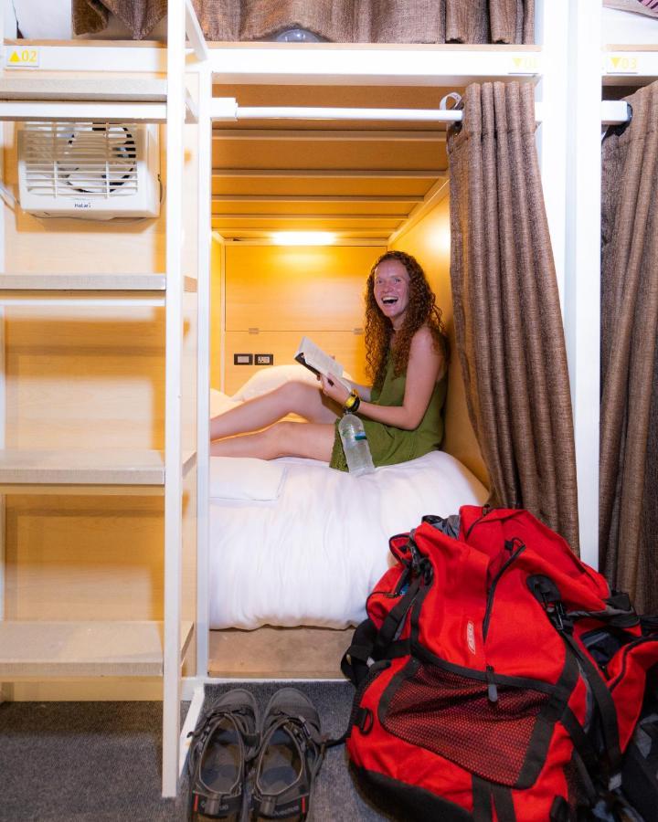 Khao San Social Capsule Hostel Bangkok Kültér fotó