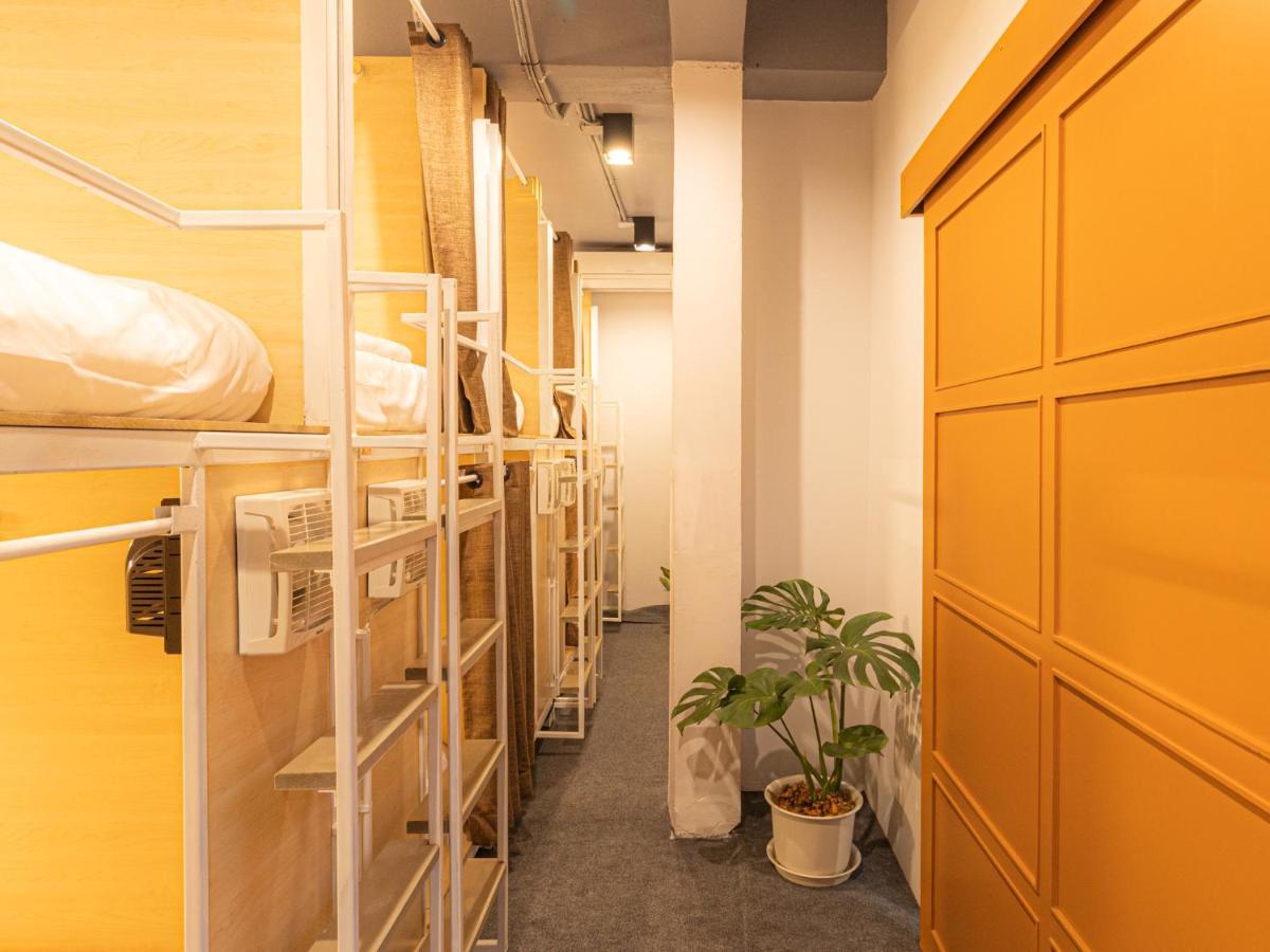 Khao San Social Capsule Hostel Bangkok Kültér fotó