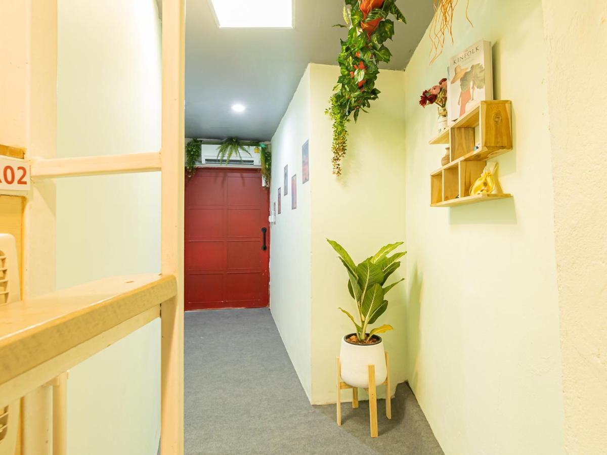 Khao San Social Capsule Hostel Bangkok Kültér fotó
