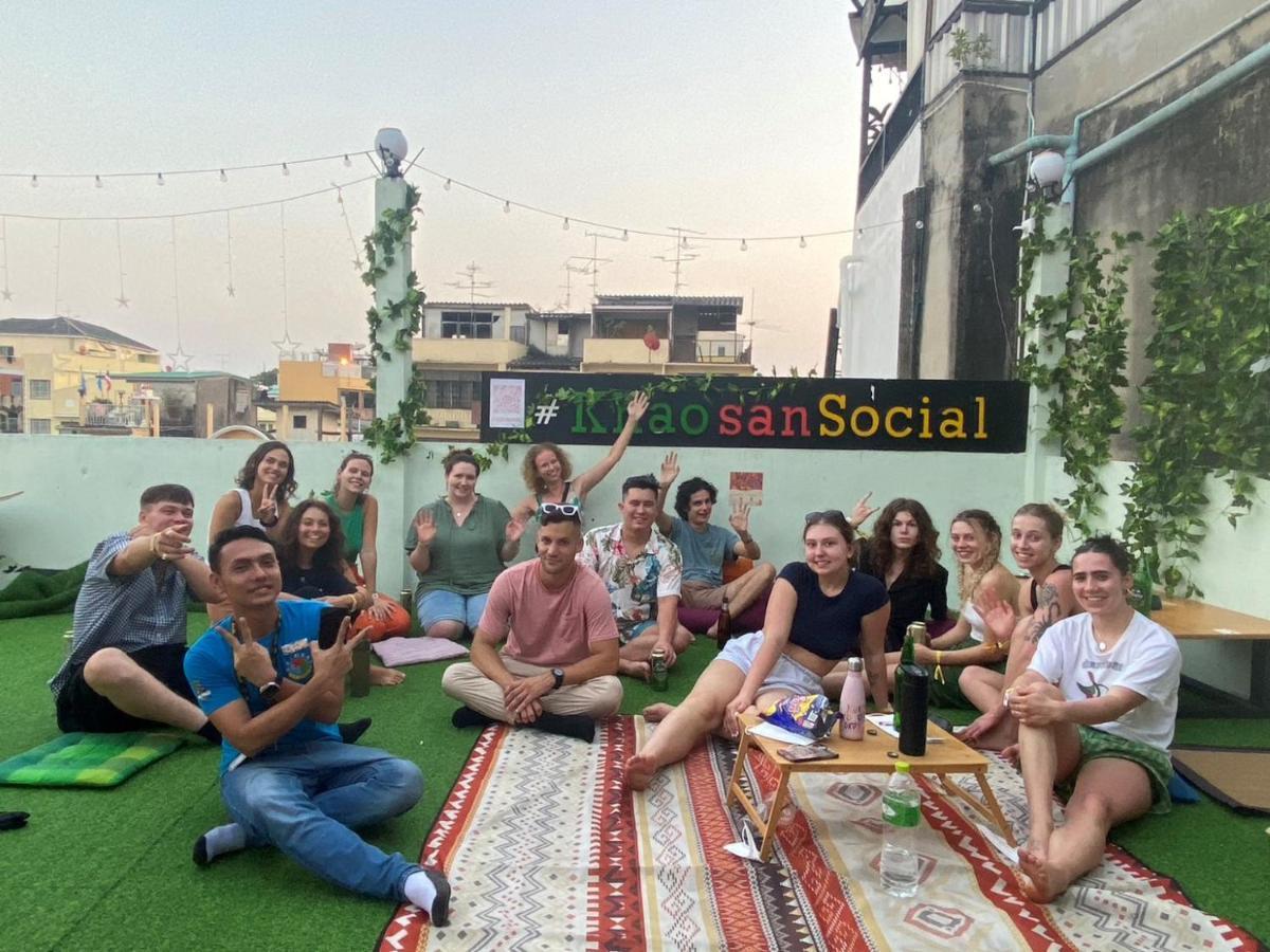 Khao San Social Capsule Hostel Bangkok Kültér fotó